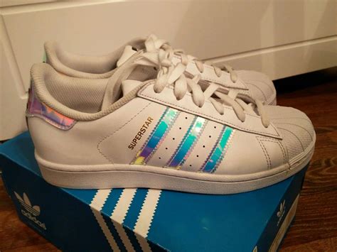 adidas schuhe mit regenbogen streifen|Adidas Superstar .